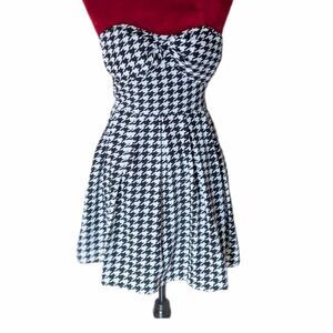 Forever 21 Houndstooth Strapless Dress Size Small